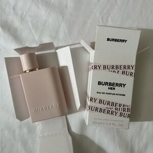 Burberry Her Eau de Parfum Intense